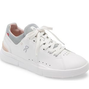 On The Roger Advantage Tennis Sneaker in White Rose, Size US8, EU39